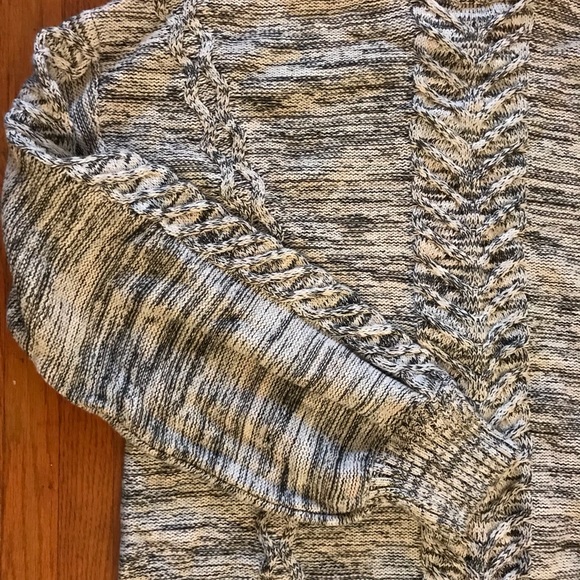 Gap Knitted Sweater - Picture 3 of 5